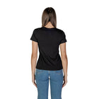 Calvin Klein Jeans T-Shirt Donna immagine 2