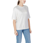 Calvin Klein Jeans T-Shirt Donna immagine 3